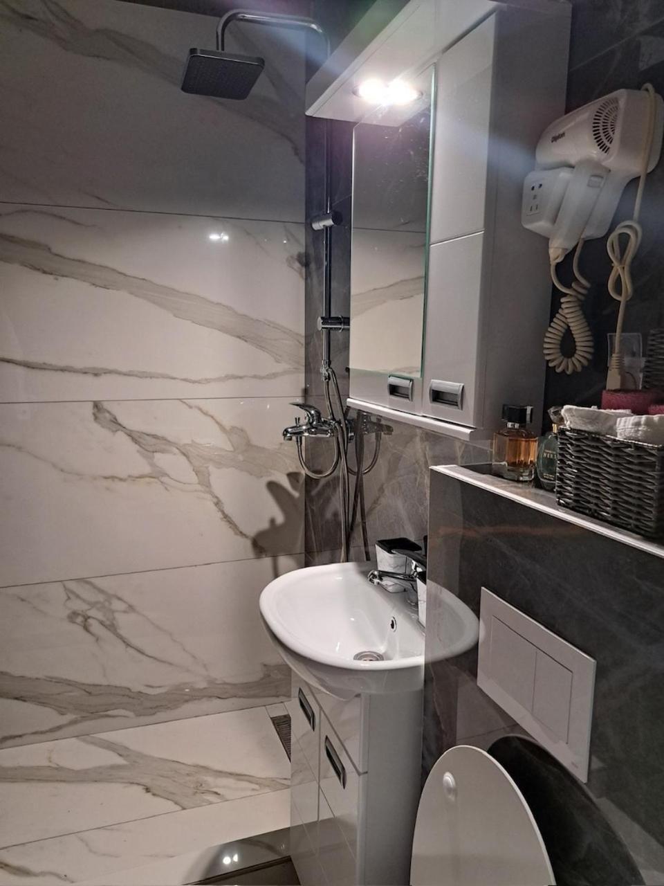 Apartman En Dusanovac エクステリア 写真