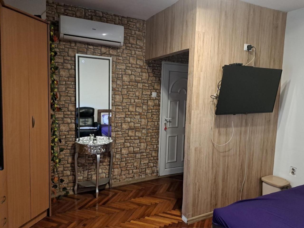 Apartman En Dusanovac エクステリア 写真